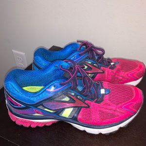 Brooks Ravenna 6